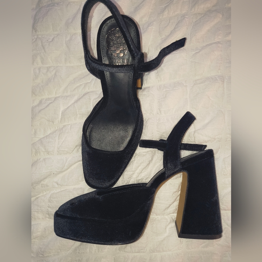 NWOB Vince Camuto Women's Martich Ankle Strap Platform High Heel Pumps Sz. 7m